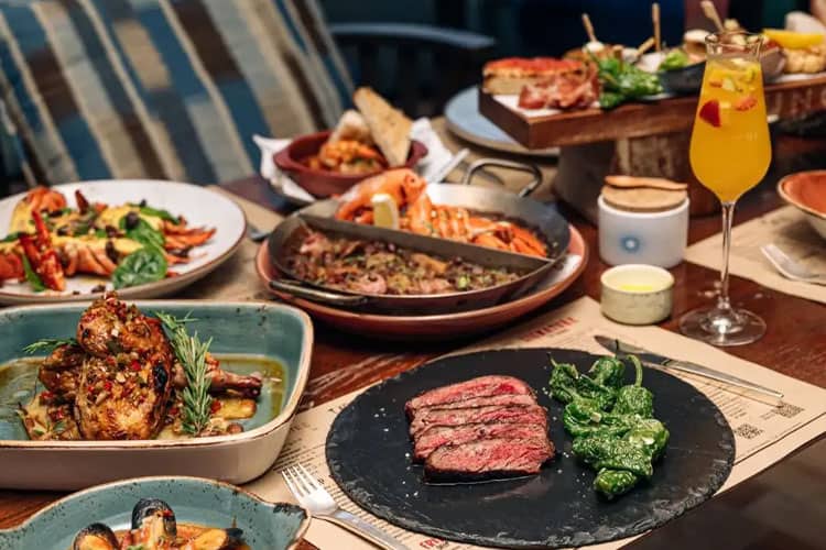Menikmati Tapas di Barcelona: 5 Restoran Tapas yang Wajib Dikunjungi